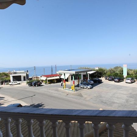 Hotel Lagjini Lukova Kültér fotó
