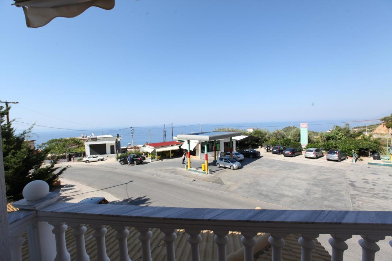 Hotel Lagjini Lukova Kültér fotó