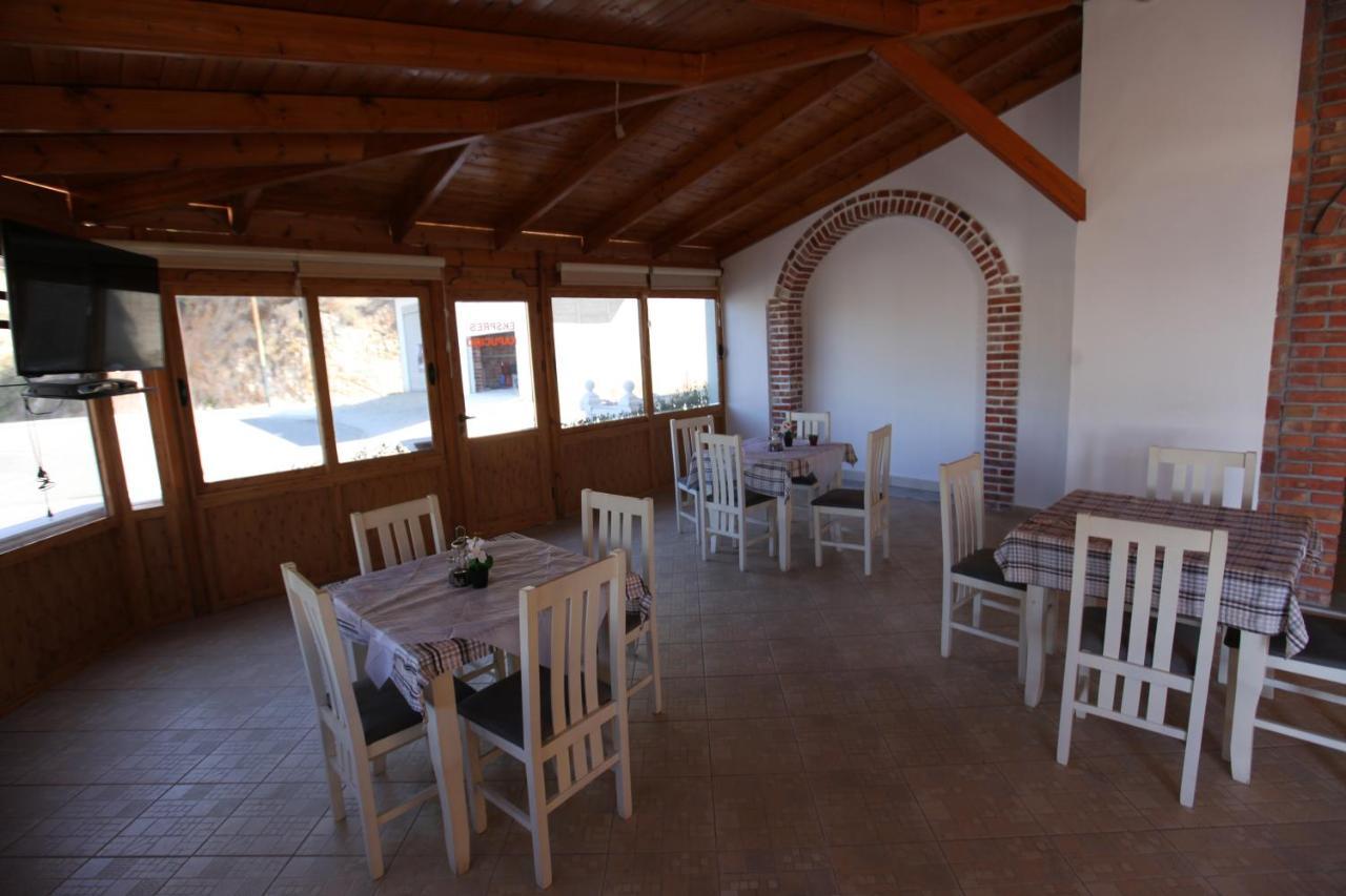 Hotel Lagjini Lukova Kültér fotó