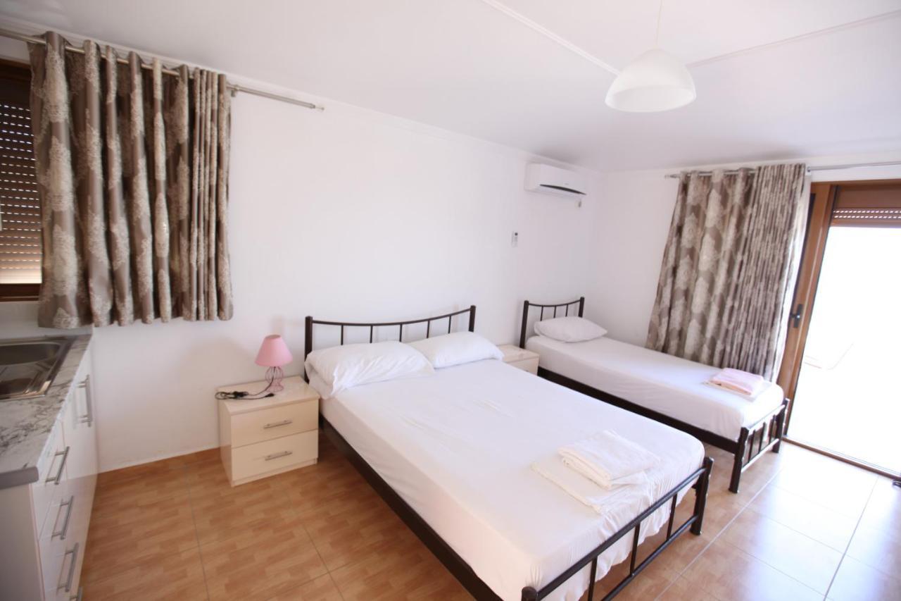 Hotel Lagjini Lukova Kültér fotó