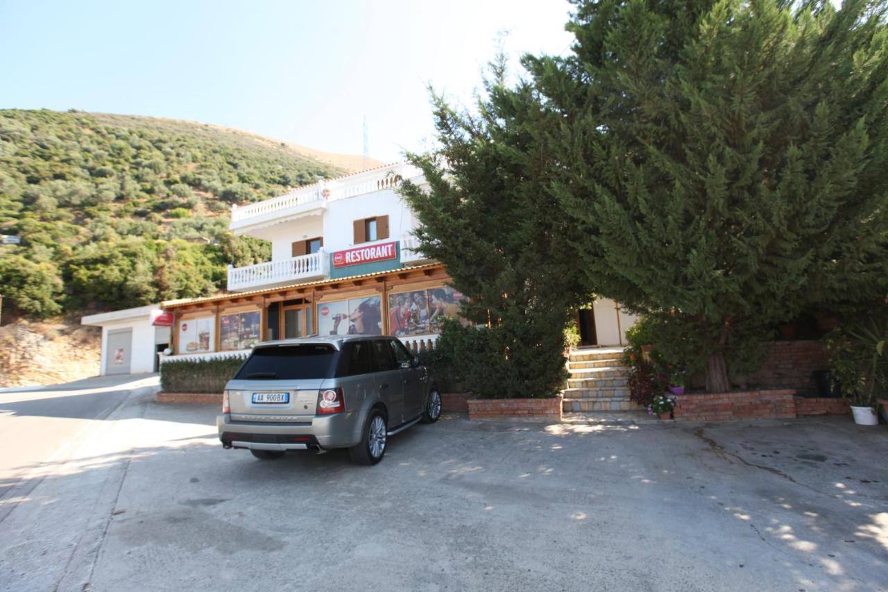 Hotel Lagjini Lukova Kültér fotó