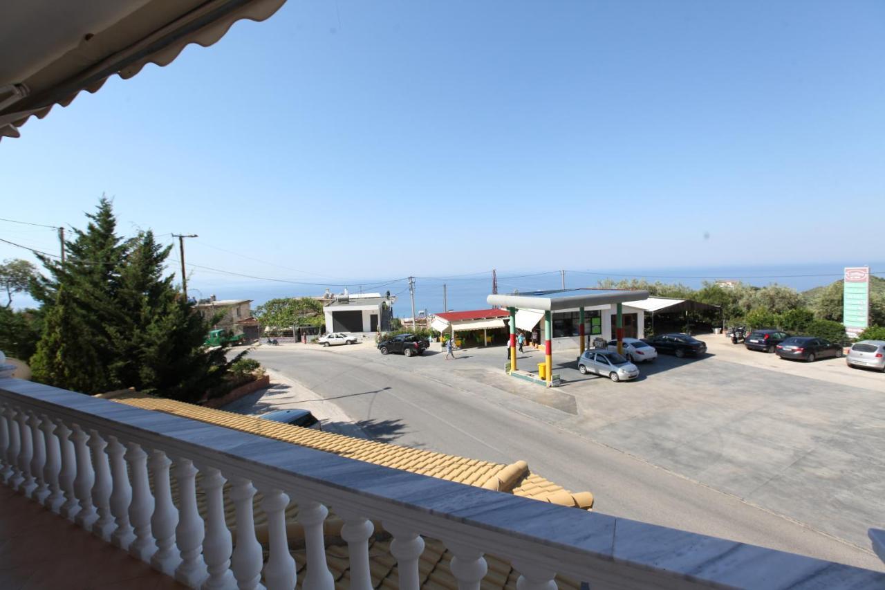 Hotel Lagjini Lukova Kültér fotó