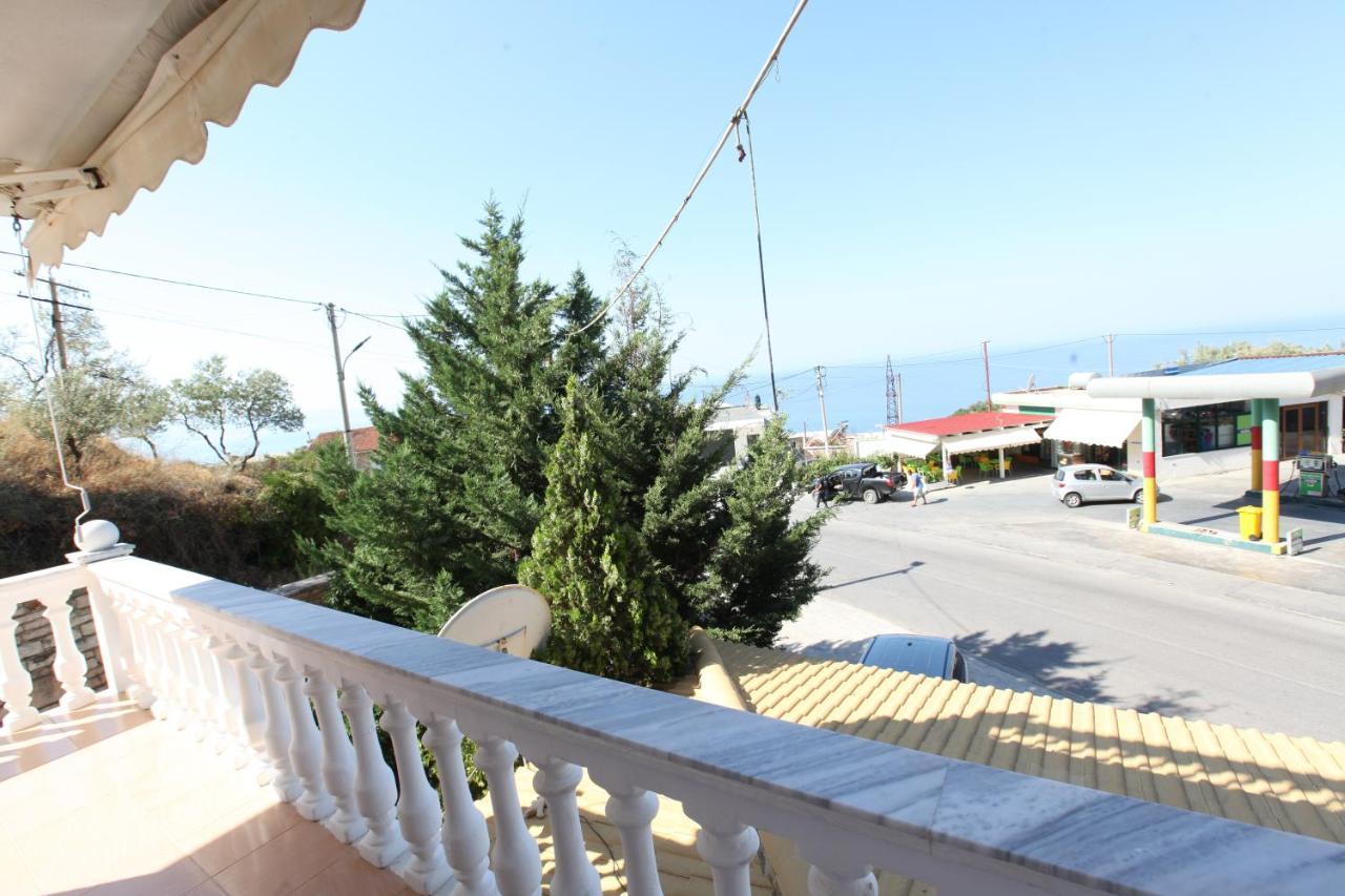 Hotel Lagjini Lukova Kültér fotó