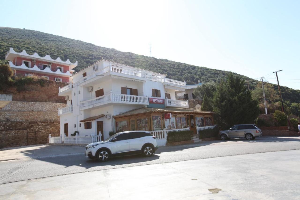 Hotel Lagjini Lukova Kültér fotó