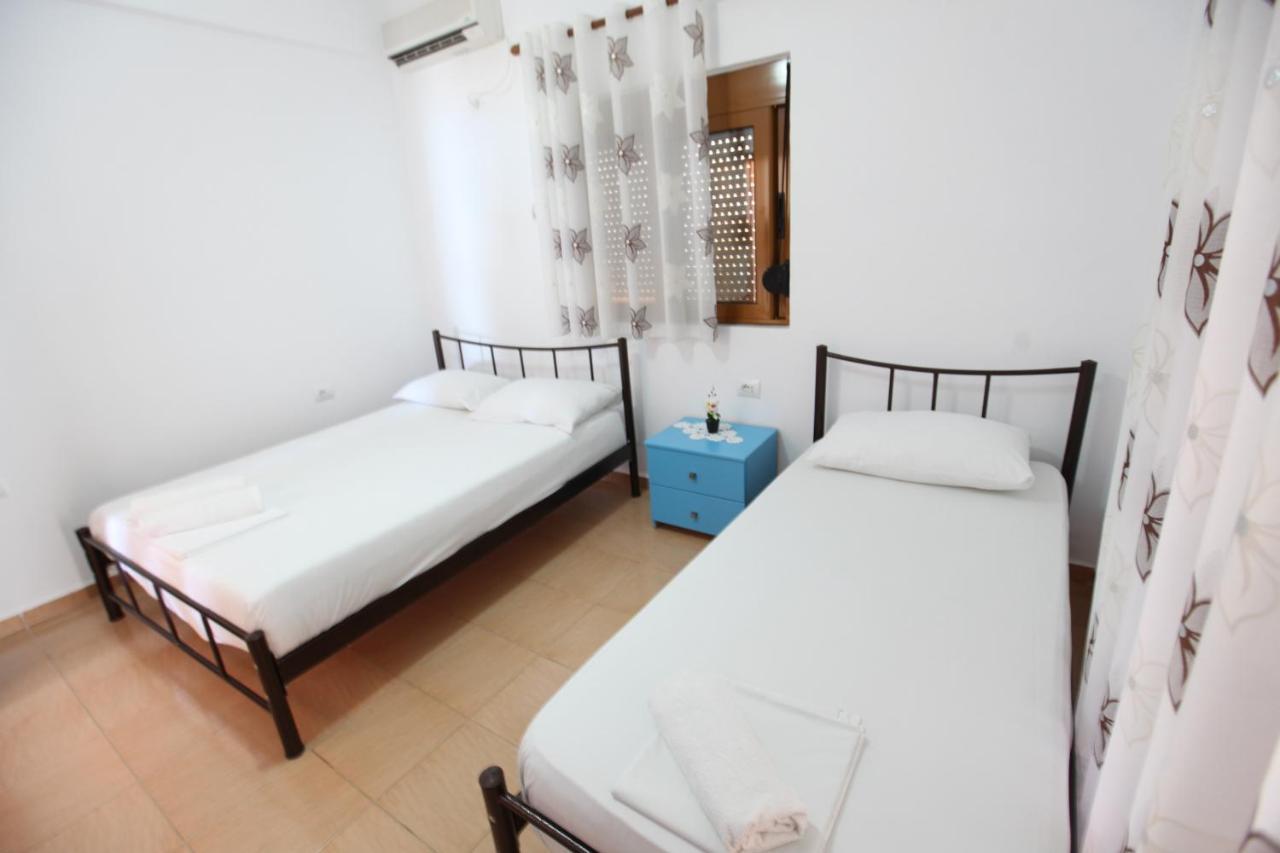 Hotel Lagjini Lukova Kültér fotó