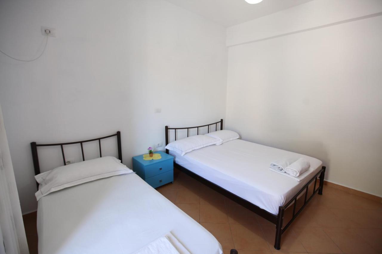 Hotel Lagjini Lukova Kültér fotó