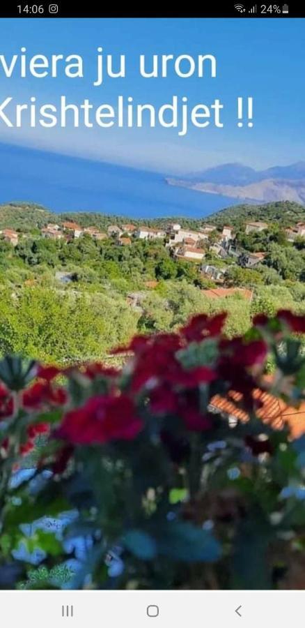 Hotel Lagjini Lukova Kültér fotó