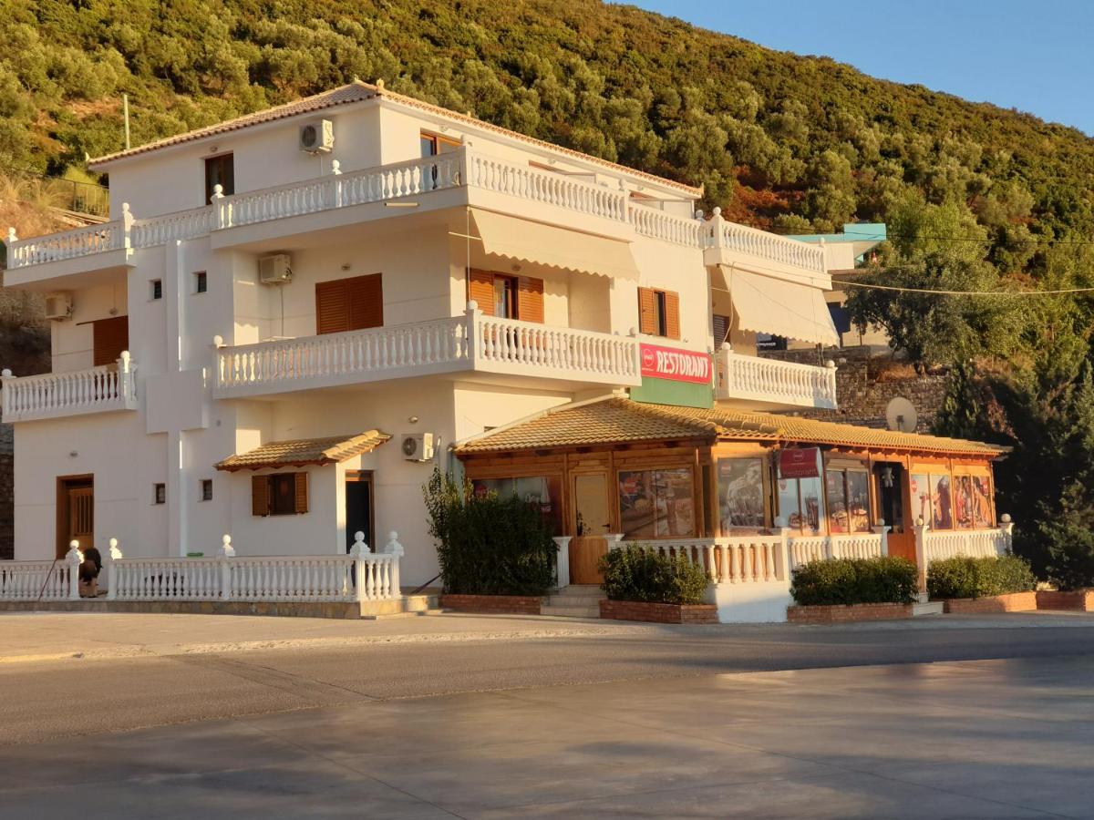Hotel Lagjini Lukova Kültér fotó
