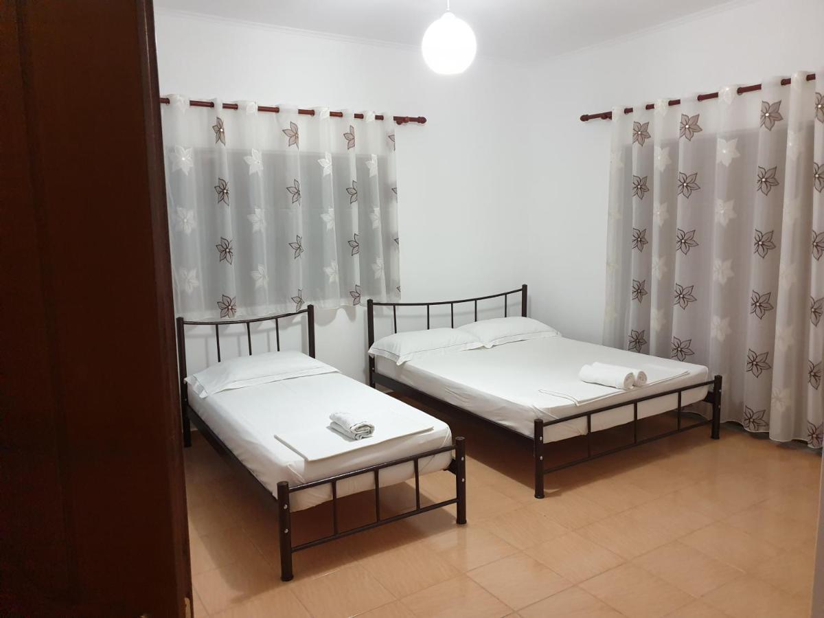 Hotel Lagjini Lukova Kültér fotó